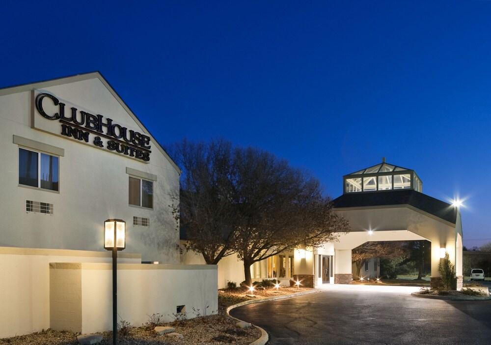 Endeavor Inn & Suites, Trademark Collection By Wyndham Topeka Exterior foto